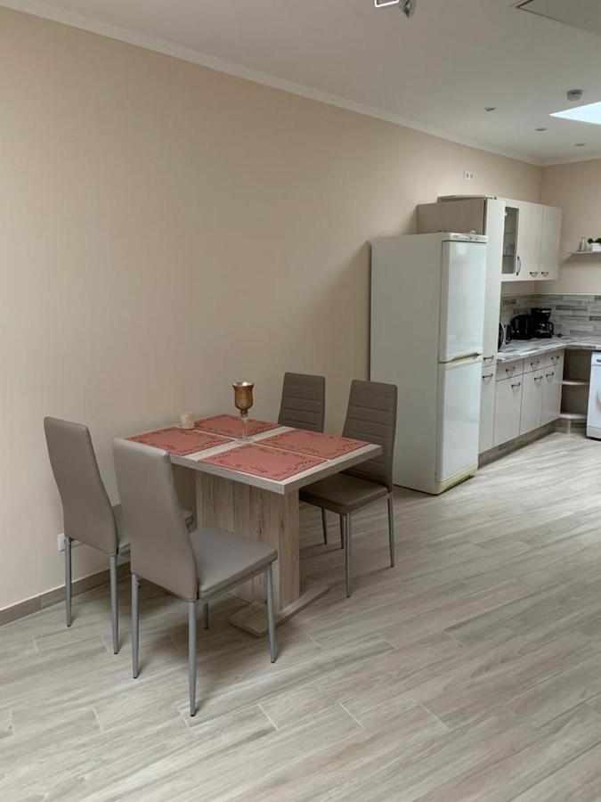 2Raum-Apartment Leznew Leipzig Buitenkant foto