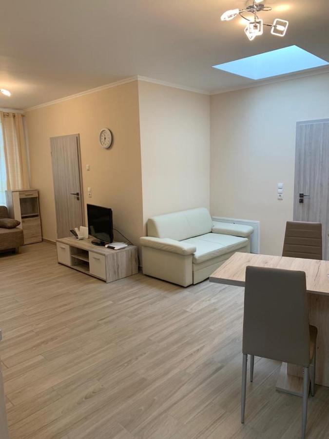2Raum-Apartment Leznew Leipzig Buitenkant foto